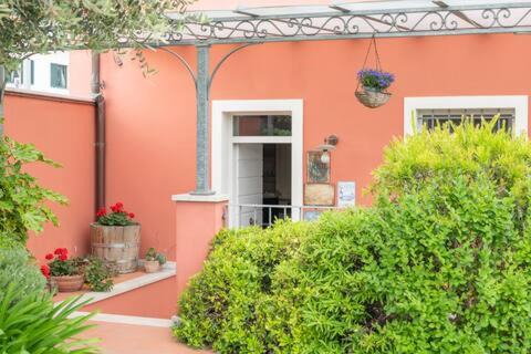 Ripa-Pozzi-Ponterosso Apartment | In Versilia