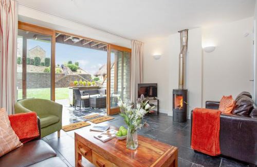 Bugford House | Kingfisher