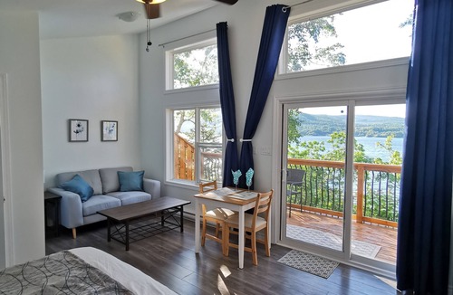 Ingonish Beach Hotel | Knotty Pine Cottages