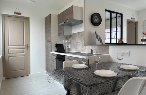 Huttenheim Apartment | L'aphrodite