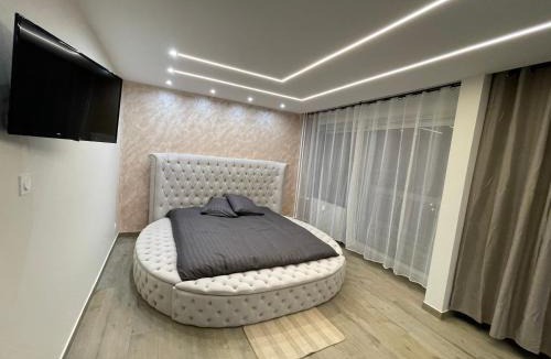 Lingolsheim Apartment | Le cocon - Studio avec balnéo et terrasse