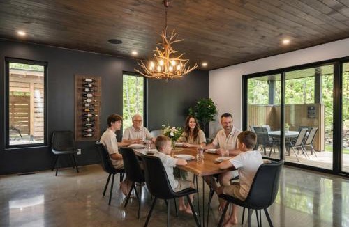 Saint-Faustin-Lac-Carre Ski Chalet | Le Miléna with Private SPA & Sauna, Golf & Pool