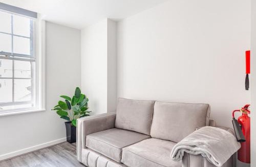 Chinatown Apartment | Liverpool Nightlife Spot City Centre 1BD apartment and Sofa bed