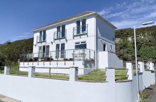 Downderry House | Looe Island View