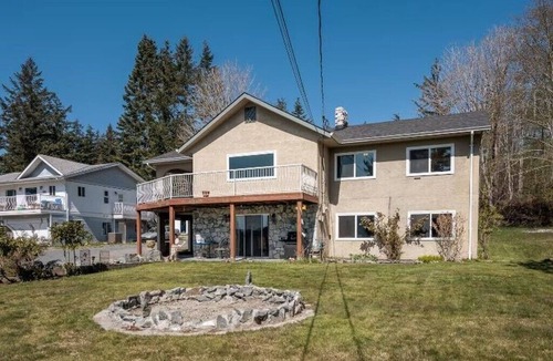 Brew Bay House | MALASPINA HIDEAWAY 2