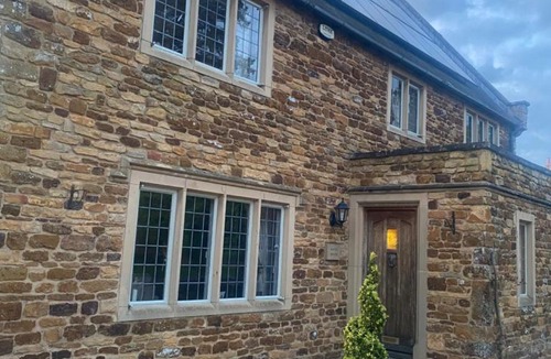 Old Bed & Breakfast | Maple House