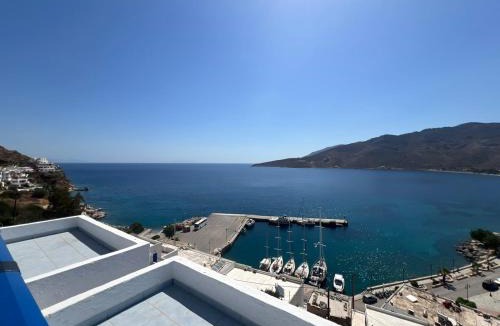Livadia Apartment | Marinas Studios