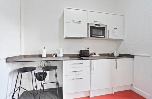 Dudley Apartment | Modern Self-Contained Studio in Dudley Sleeps 2