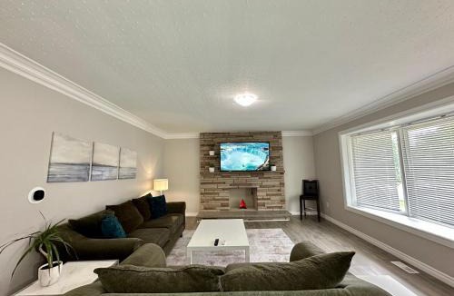 Glenridge House | Mountain View Suite - Sleeps 6