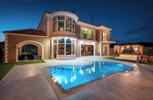 Kolymbia Villa | Paramithia Villa with Private Pool