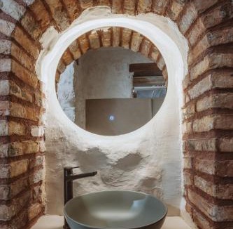 Parga Hotel | Pargas Distillery Suites