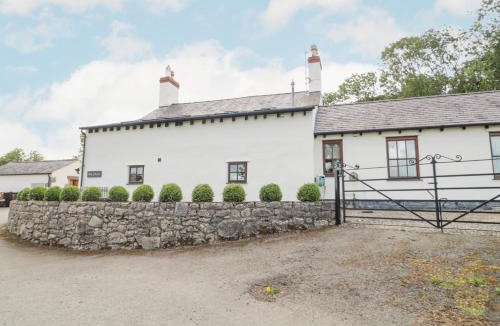 Llandudno Junction House | Pen Y Bryn Cottage
