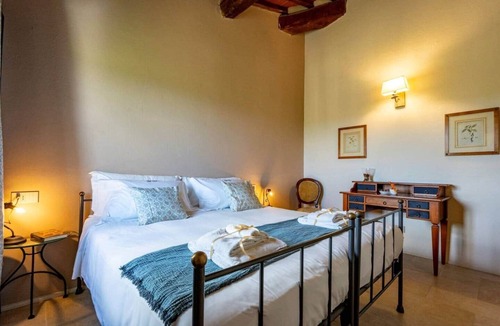 Lajatico Bed & Breakfast | Poderino il Sole - Alloro Room