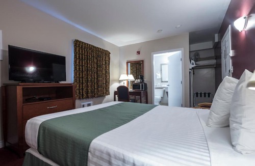 Comox Hotel | Port Augusta Inn