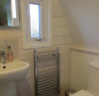 Ellesmere House | Rainbow View