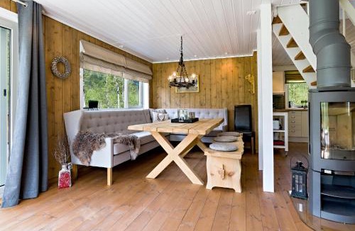 Hornindal House | Riverside