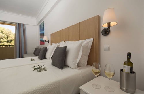 Karlovassi Hotel | Samaina Inn
