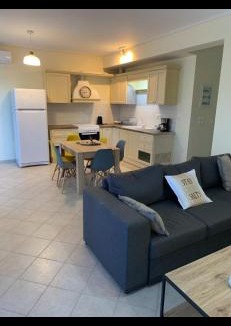 Ayios Floros Apartment | SAN FLORAN