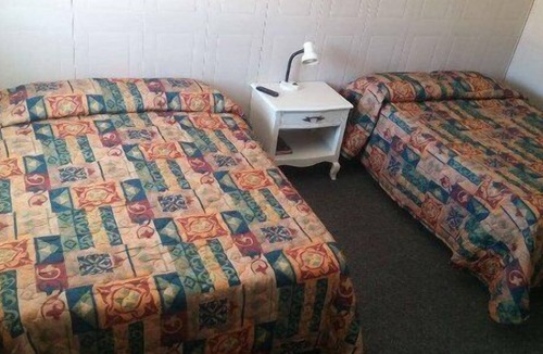 Ashern Hotel | Sharptail Motor