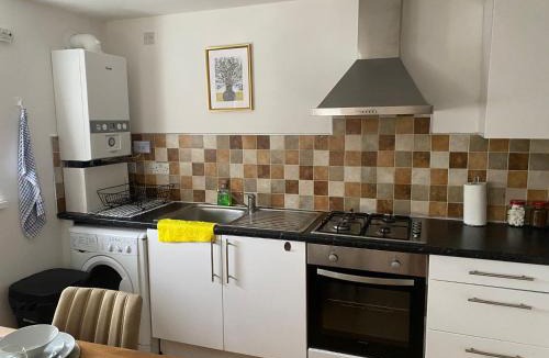 Aston Apartment | Short Term Contractor Apartment