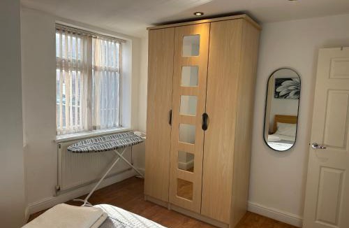 Aston Apartment | Short Term Contractor Apartment