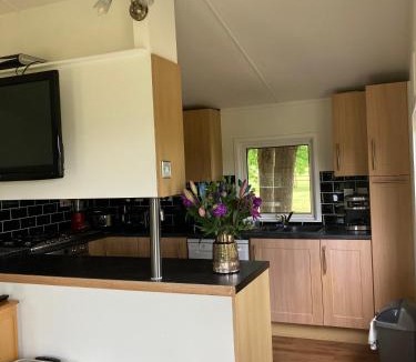 Southam Ski Chalet | SPLASH LEYS a peaceful getaway in beautiful surroundings