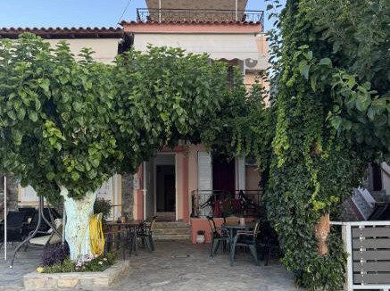 Ilia House | Stella Studios