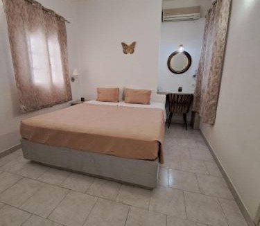 Perissa Apartment | Studios Irineos