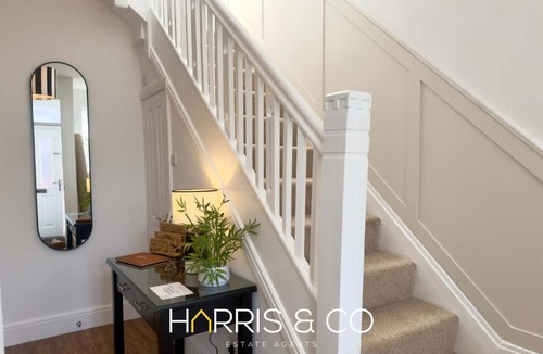 Fleetwood House | The Great Wave Retreat - Calm Costal Stay