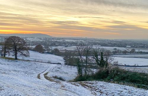 Dursley House | The Street Cottage