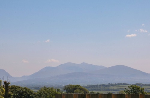 Llangefni Cottage | Tithe Barn