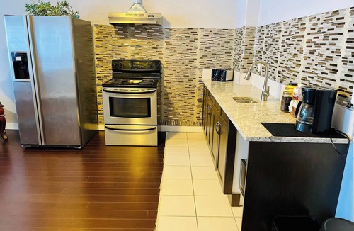 Sage Hill House | Two Brbasement Suite