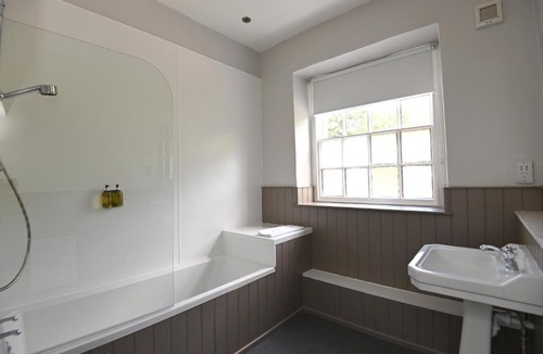 Baslow Hotel | Wheatsheaf, Baslow by Marston's Inns