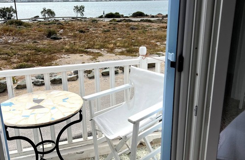 Antiparos House | Windmill Rooms - overlooking the sea - short walk from shops and restaurants