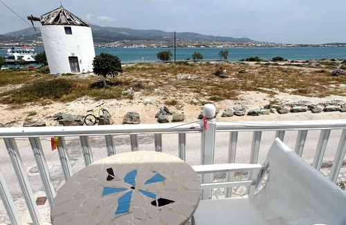 Antiparos House | Windmill Rooms - overlooking the sea - short walk from shops and restaurants