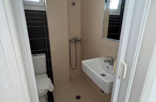 Antiparos House | Windmill Rooms - overlooking the sea - short walk from shops and restaurants