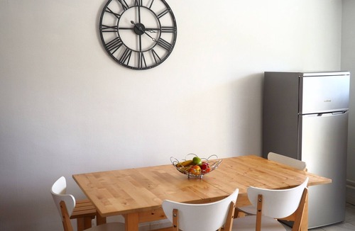 Wolfisheim Apartment | Wolfigite - parking lot - games room