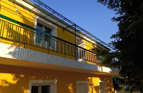 Decentralized Administration of Macedonia and Thrace Apartment | Yellow House