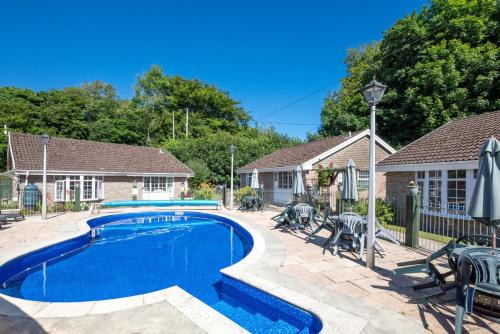 2 Bed in Looe oc-l10077