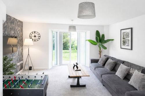 3-Bedrm, Parking, Soccer Table, Sleeps 7