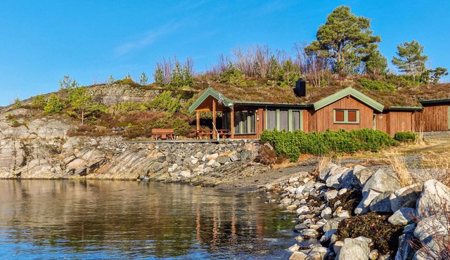 3 bedroom cozy home in øydegard