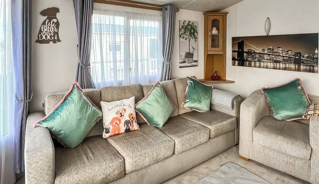 46 Golden Sands - UKC9413