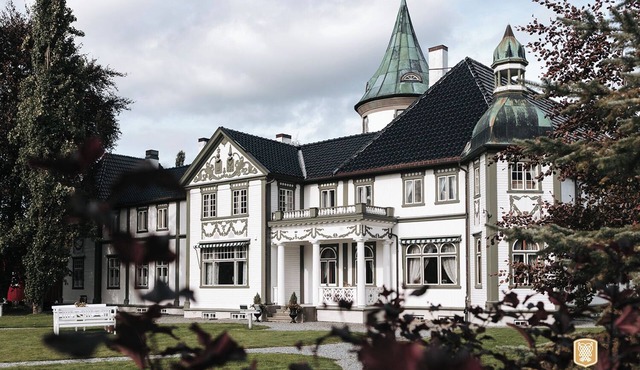 Bårdshaug Herregård