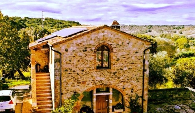 B&B San Paterno industrial Vintage triple room