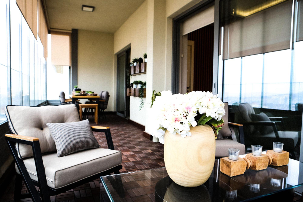 Beautiful Modern Seafront Apartment Recently Re-furbished