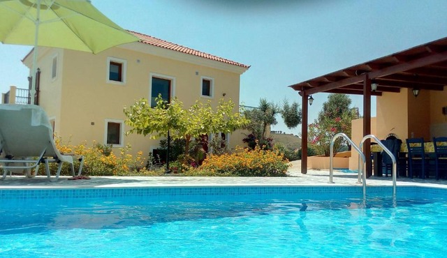 Beautiful villa swimming pool sea view near village not far from Rethymno NW