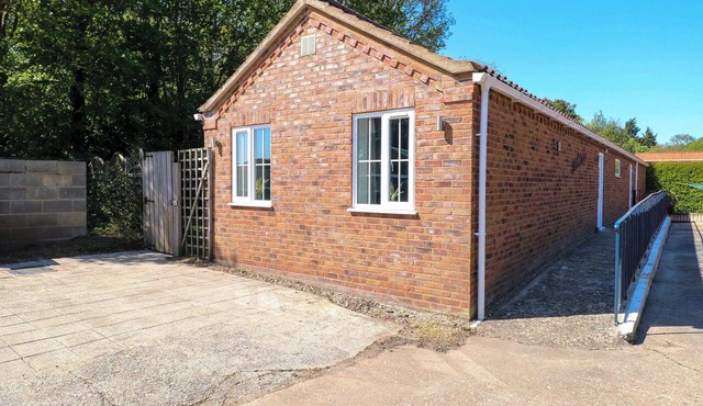 Charming Mill Lodge in Brisley