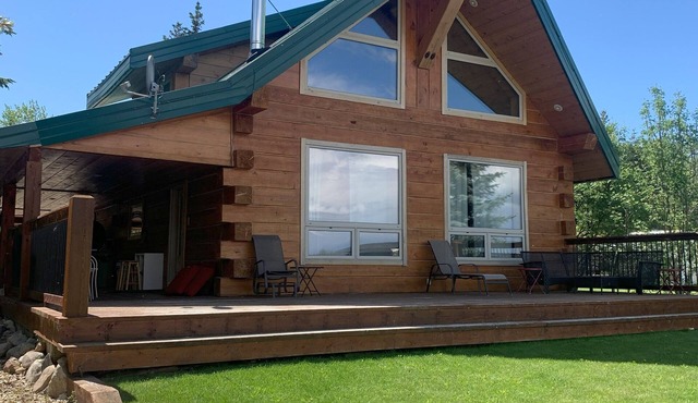 Cozy Lakefront Retreat at Lac La Nonne
