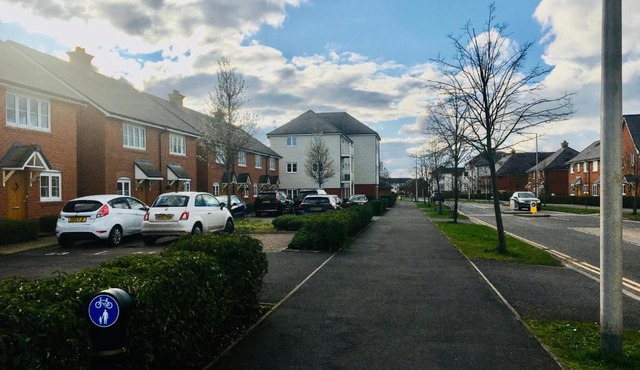 Deluxe Double Bedroom in Wokingham
