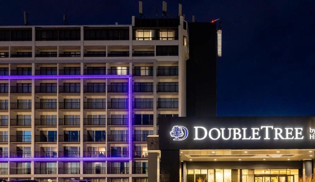 DoubleTree by Hilton Calgary North